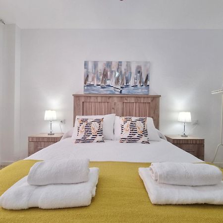 Apartamento 2° Linea de Playa, centrico y totalmente equipado Águilas Exterior foto